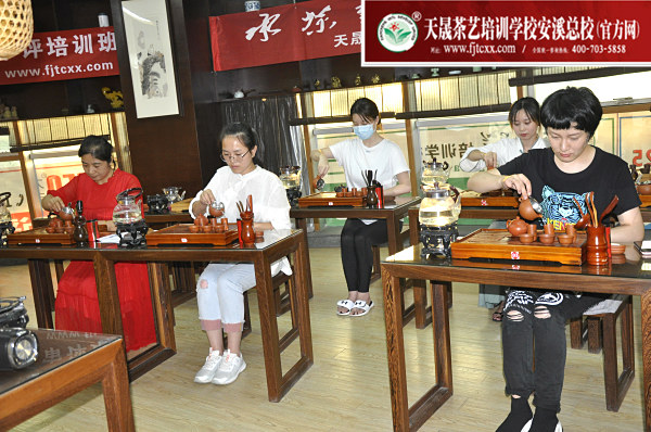 第160期：台湾十八道茶艺分段复习、名茶品鉴之六安瓜片、君山银针(图2)