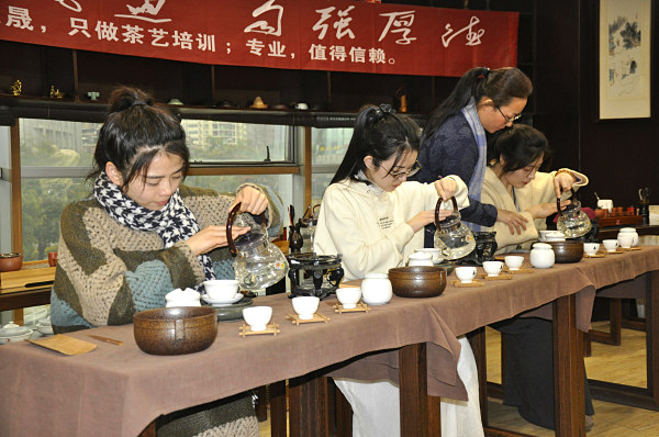 茶艺师时薪天花板！中国十大茶艺培训学校机构毕业生如何做到日入过万？‌