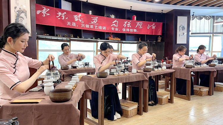 天晟茶艺培训学校火了吗?(图1)