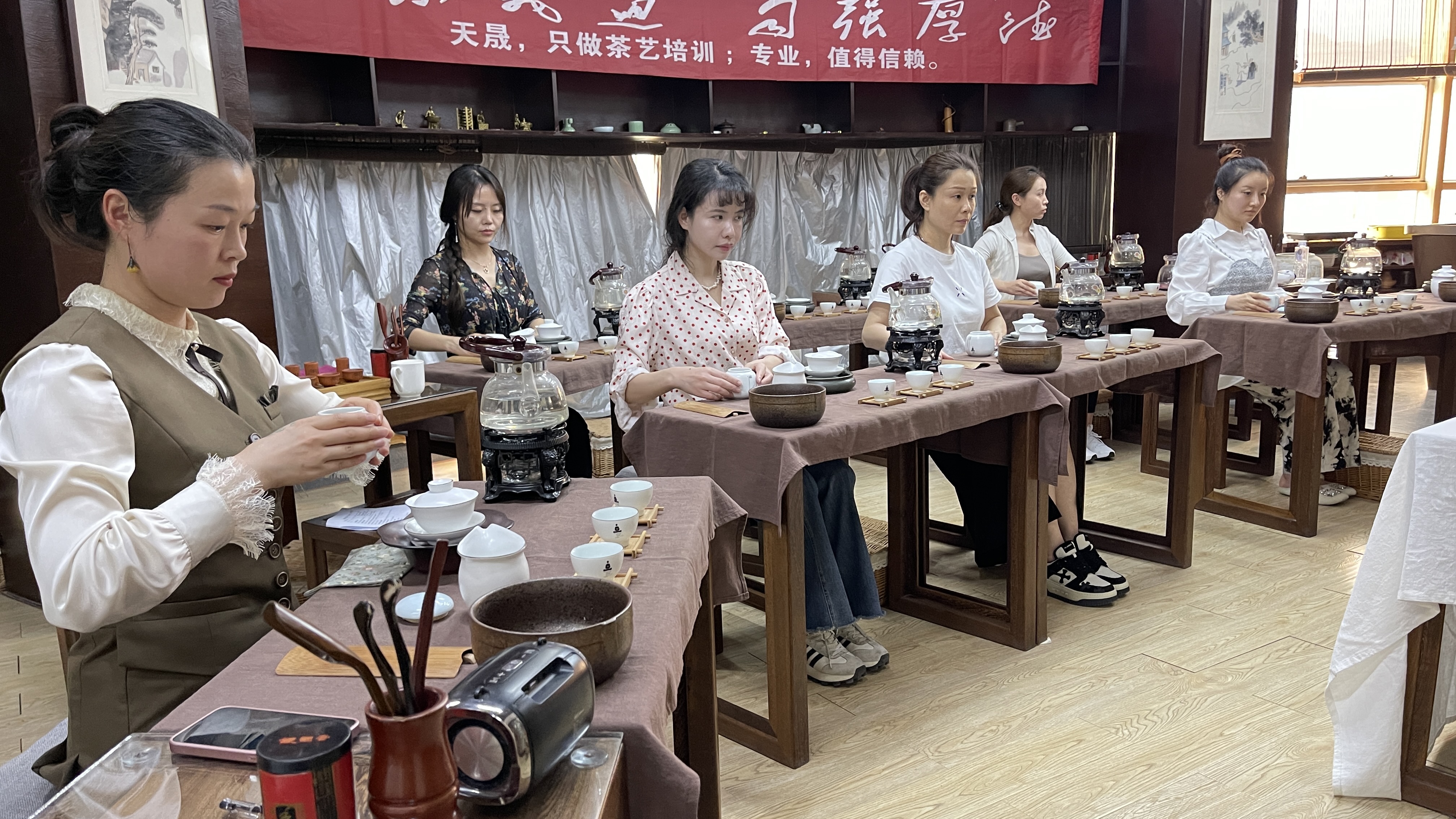 天晟茶艺培训学校为什么只做一个班?(图2)