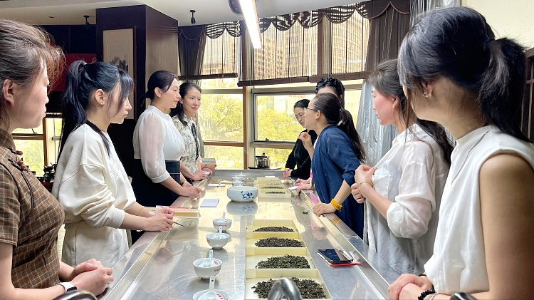 天晟茶艺培训学校报考三本证书可以是高级工级别吗?(图3)