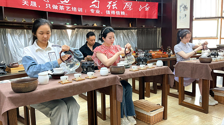 天晟茶艺培训学校报考的三本证书是能力代表吗?还是只是证书?(图3)