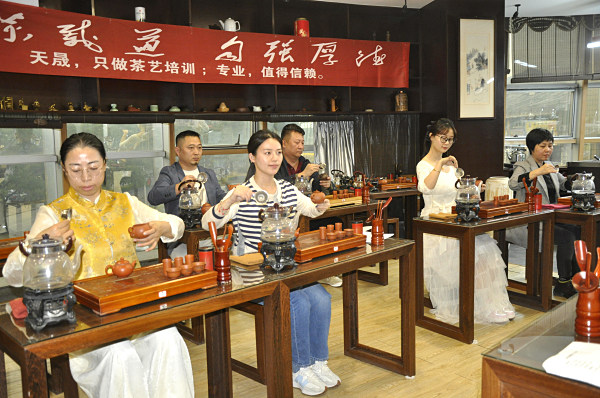 第217期：台湾十八道茶艺茶具展示学习(图3)