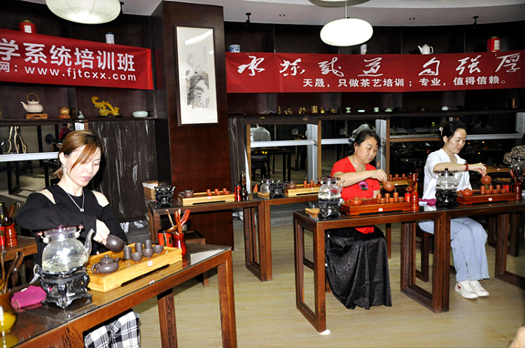 十九年专注一件事：天晟如何成为专业茶艺师的“黄埔军校”？(图2)