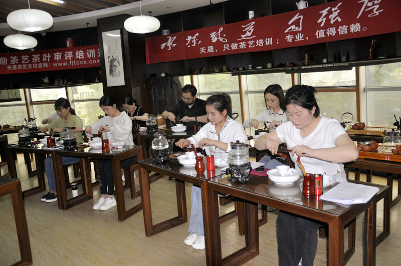 茶艺哪里学好?(图1) 茶艺哪里学好?(图1)