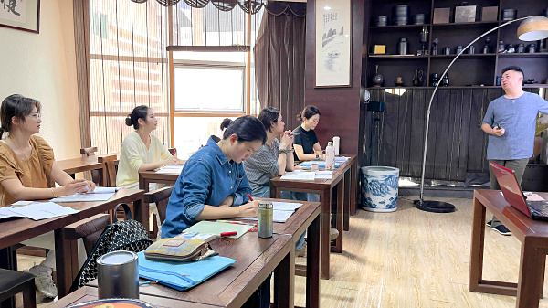 天晟谢校长：学茶是一场从“知茶性”到“修人生”的蜕变