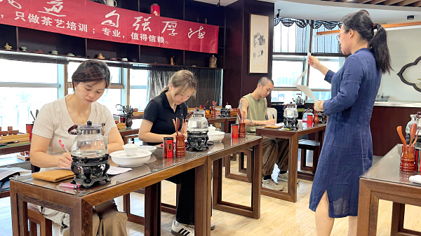 第220期：安溪茶艺之茶具展示学习(图1)