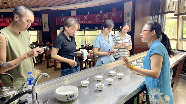 第220期:黑茶的加工与审评 黑茶实践审评(图2) 第220期:黑茶的加工与审评 黑茶实践审评(图2)