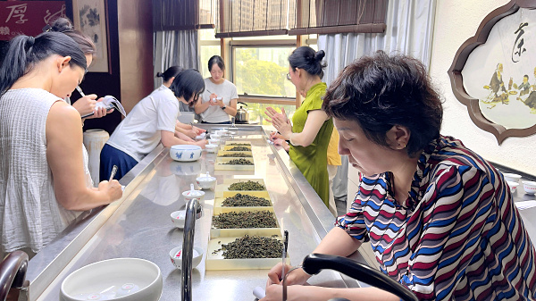 第222期:乌龙茶分类及安溪四大名茶审评与检验(图2) 第222期:乌龙茶分类及安溪四大名茶审评与检验(图2)