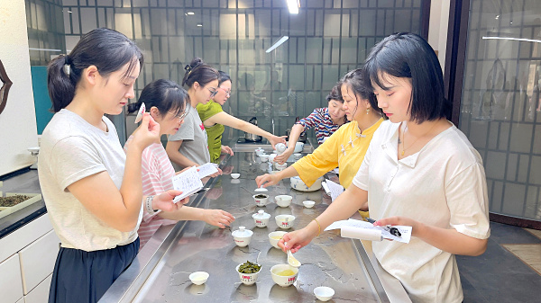 第222期:乌龙茶分类及安溪四大名茶审评与检验(图3) 第222期:乌龙茶分类及安溪四大名茶审评与检验(图3)