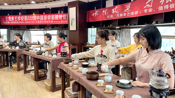 第222期:干泡之行茶十式茶艺流水训练复习(图3) 第222期:干泡之行茶十式茶艺流水训练复习(图3)