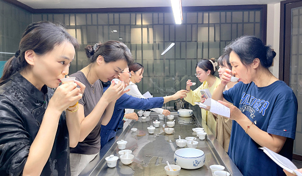 第223期:金骏眉、正山小种的加工与审评 红茶实践审评(图3) 第223期:金骏眉、正山小种的加工与审评 红茶实践审评(图3)
