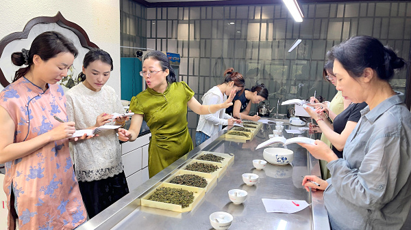 第223期:乌龙茶分类及安溪四大名茶审评与检验(图2) 第223期:乌龙茶分类及安溪四大名茶审评与检验(图2)