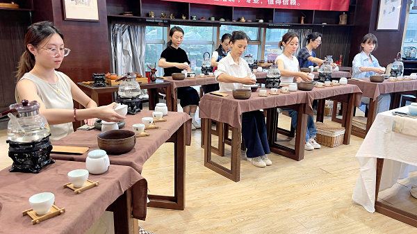 第223期:茶修之行茶十式分段讲解与训练(图3) 第223期:茶修之行茶十式分段讲解与训练(图3)