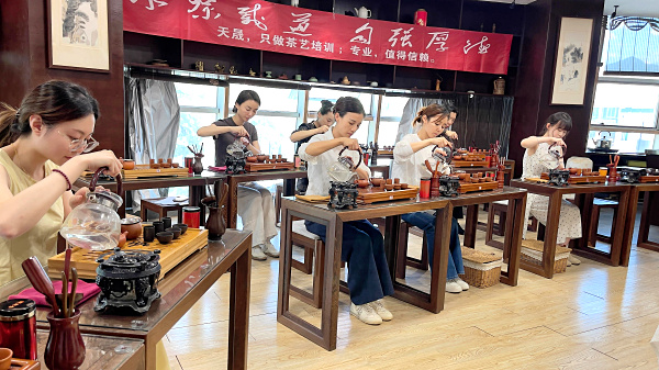 第223期:台湾十八道茶艺流水训练复习(图2) 第223期:台湾十八道茶艺流水训练复习(图2)